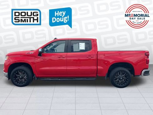 Used 2023 Chevrolet Silverado 1500 LT AWD/4WD image 3