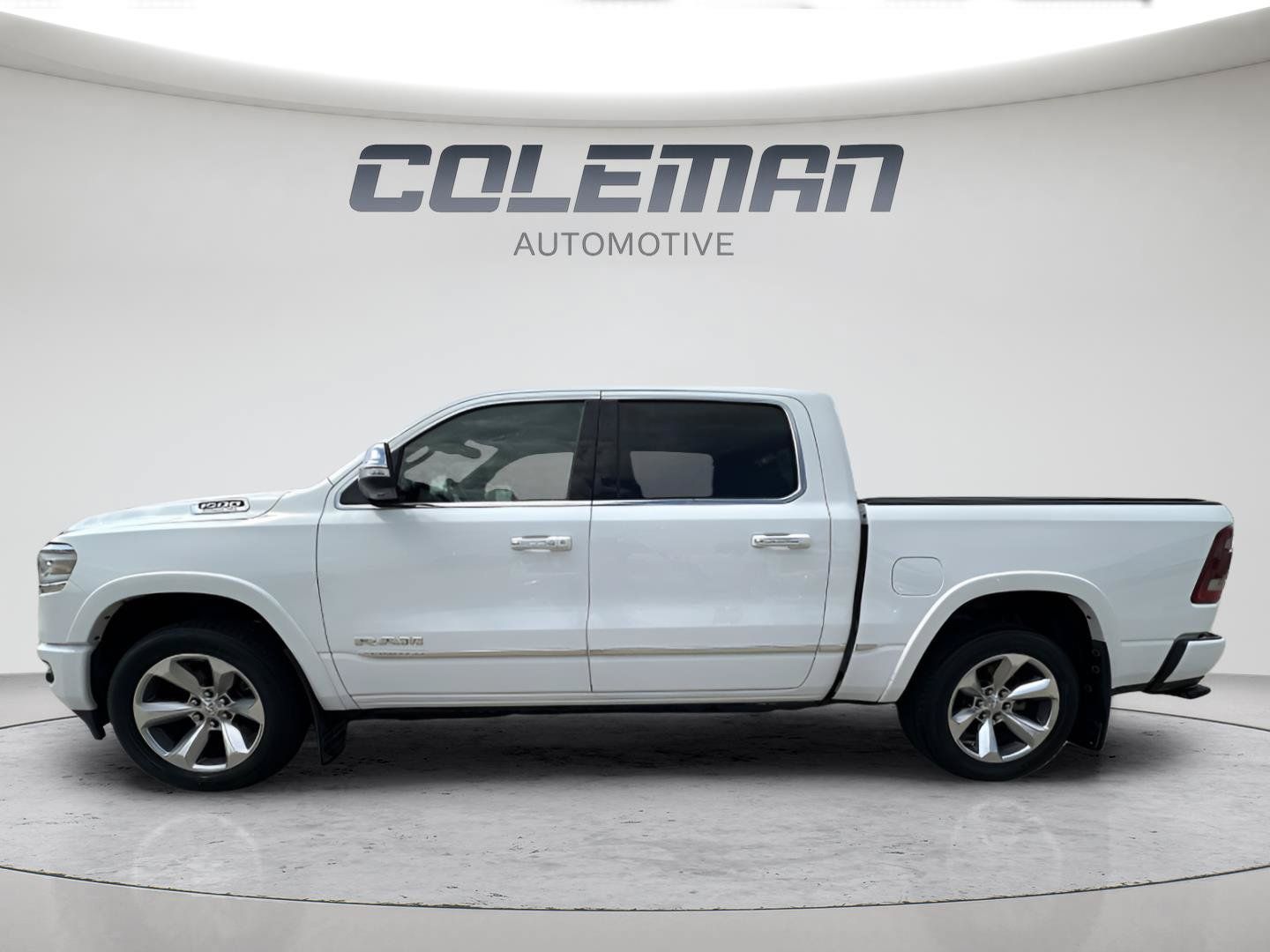 Used 2021 RAM 1500 Limited AWD/4WD image 2