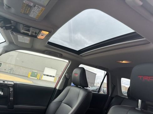 Certified 2024 Toyota 4Runner TRD Off-Road Premium image 19