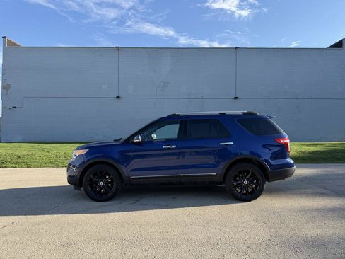 Used 2014 Ford Explorer Limited w/ Equipment Group 302A AWD/4WD image 4