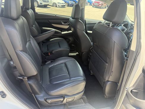 Used 2020 Subaru Ascent Limited w/ Technology Package AWD/4WD image 16
