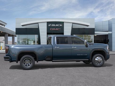 New 2026 GMC Sierra 3500 Denali Ultimate AWD/4WD image 5