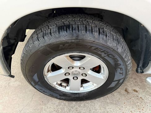 Used 2010 Dodge Ram 1500 Truck SLT image 41