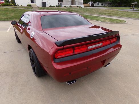 Used 2014 Dodge Challenger R/T RWD image 27