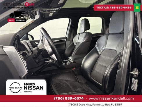 Used 2017 Porsche Cayenne Platinum Edition image 15