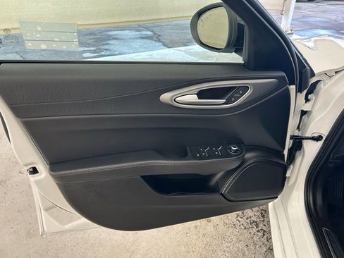 New 2025 Alfa Romeo Giulia w/ Driving Assist Package image 26