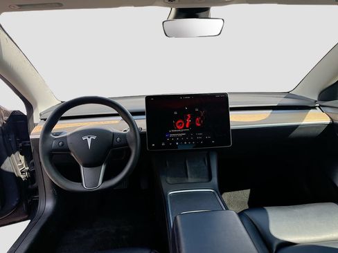 Used 2023 Tesla Model 3 Standard Range RWD image 23