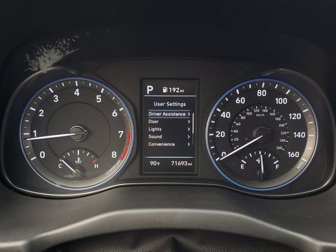 Used 2021 Hyundai Kona Limited FWD image 12