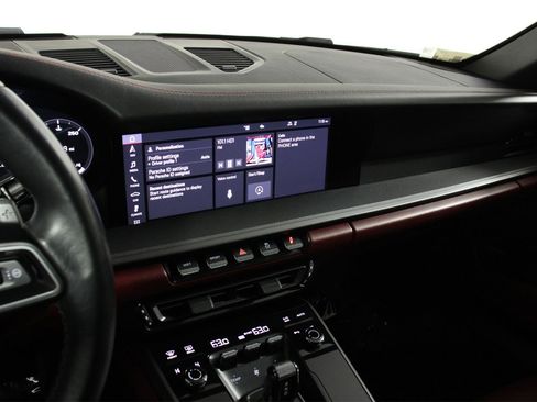 Used 2021 Porsche 911 Targa 4S image 13