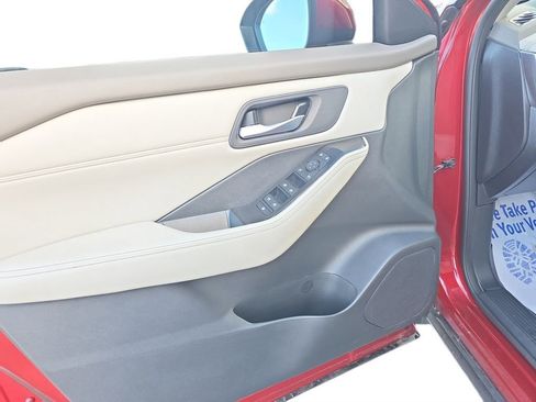 Certified 2024 Nissan Rogue SV w/ SV Premium Package image 17