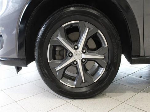 Used 2024 Honda HR-V EX-L image 9