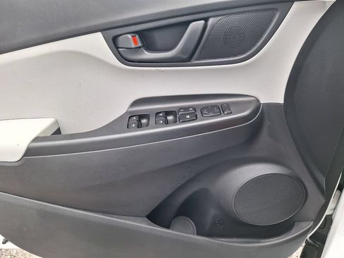Used 2023 Hyundai Kona SE w/ Cargo Package FWD image 21