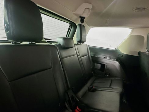 Used 2023 Ford Expedition XLT AWD/4WD image 28