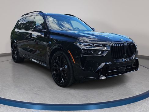 New 2027 BMW X7 xDrive40i w/ M Sport Package AWD/4WD image 3