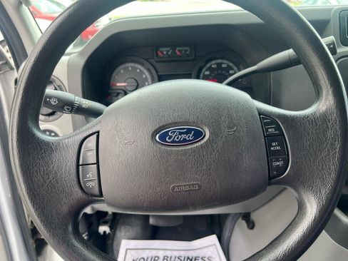 Used 2014 Ford E-350 and Econoline 350 Extended Super Duty RWD image 18
