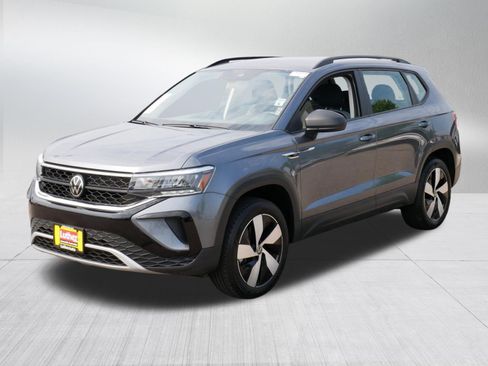 Used 2024 Volkswagen Taos S AWD/4WD image 3