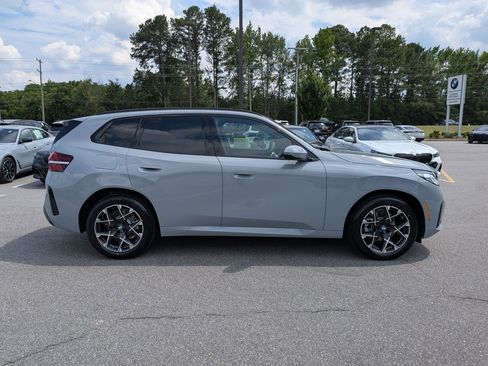 New 2026 BMW X3 xDrive30i w/ Premium Package AWD/4WD image 2