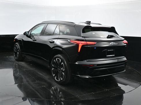 New 2025 Chevrolet Blazer EV RS RWD image 5