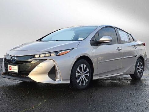 Used 2022 Toyota Prius Prime LE image 7