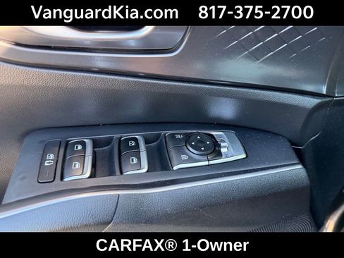 Used 2023 Kia Sorento LX image 18