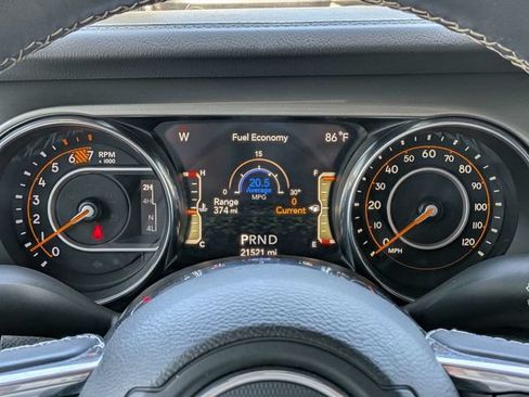 Used 2022 Jeep Wrangler Unlimited Sahara w/ Safety Group AWD/4WD image 36