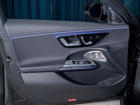 New 2026 Mercedes-Benz E 350 4MATIC Sedan image 12