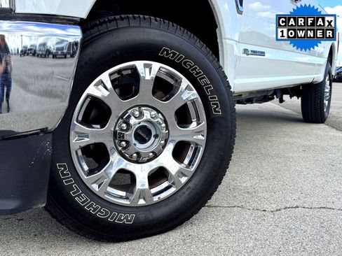 Used 2020 Ford F250 Lariat w/ Chrome Package image 2