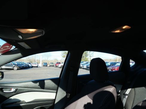 Used 2015 Dodge Dart SXT image 11