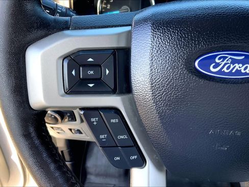 Used 2020 Ford F150 Lariat w/ Equipment Group 502A Luxury image 19