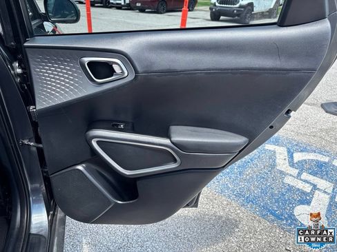 Used 2024 Kia Soul LX w/ Option Group 015 FWD image 39