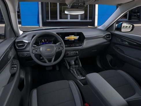 New 2026 Chevrolet TrailBlazer LT w/ Driver Confidence Package FWD image 15