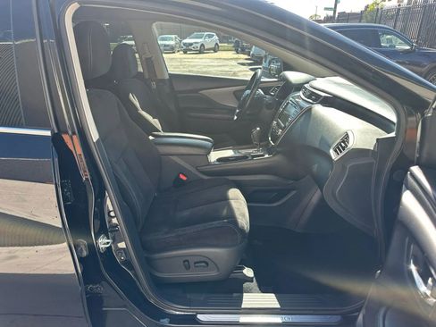 Used 2020 Nissan Murano SV FWD image 12