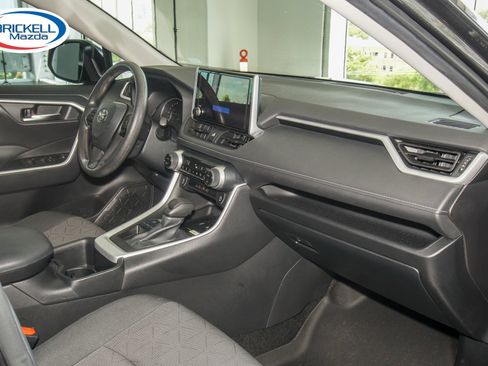 Used 2024 Toyota RAV4 XLE w/ Convenience Package FWD image 5