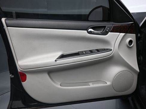 Used 2012 Chevrolet Impala LT FWD image 10