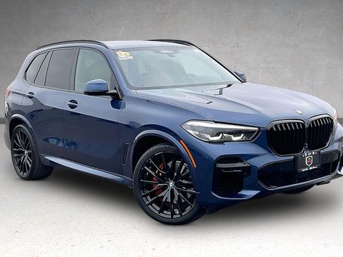 Used 2022 BMW X5 sDrive40i w/ M Sport Package RWD image 2