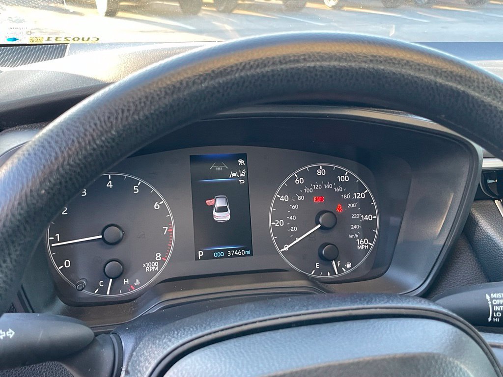 Used 2025 Toyota Corolla LE FWD image 14