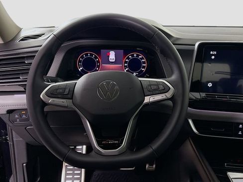 New 2026 Volkswagen Atlas Peak Edition image 11