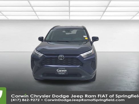 Used 2024 Toyota RAV4 XLE image 5