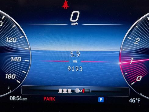 Used 2024 Mercedes-Benz GLB 250 image 12