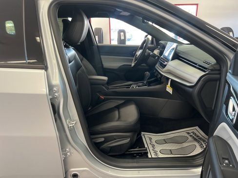 New 2026 Jeep Compass Limited image 30