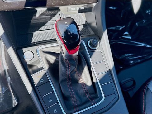 New 2026 Volkswagen Jetta GLI Autobahn FWD image 15
