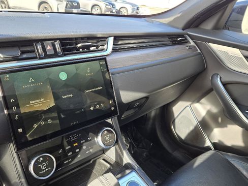 Used 2023 Jaguar F-PACE S image 30