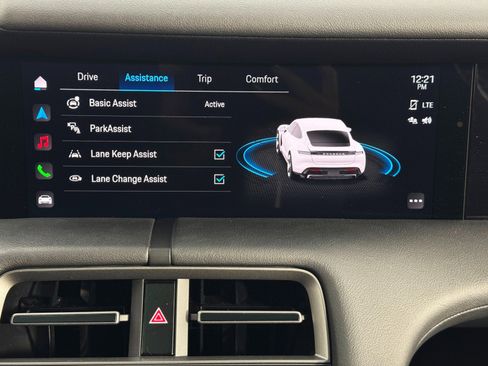 Used 2022 Porsche Taycan image 26