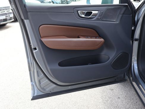 Used 2019 Volvo XC60 T6 Inscription w/ Protection Package Premier AWD/4WD image 38