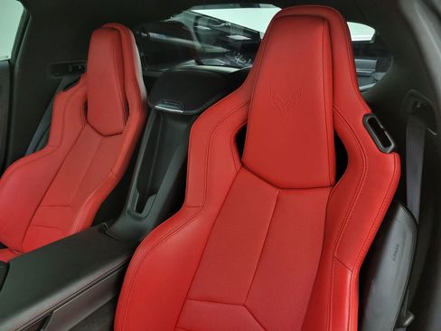 Used 2024 Chevrolet Corvette Stingray Coupe w/ 1LT image 31