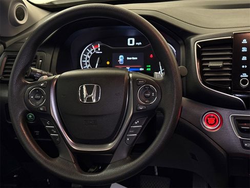 Used 2021 Honda Ridgeline Sport image 16