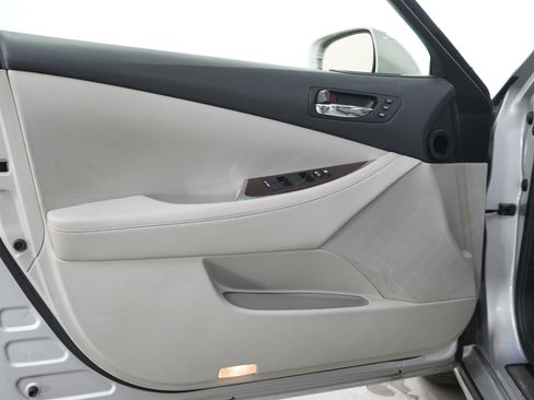 Used 2012 Lexus ES 350 image 17