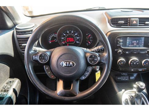 Used 2015 Kia Soul + FWD image 20