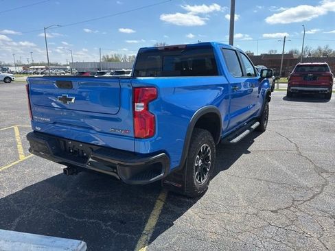 Used 2025 Chevrolet Silverado 1500 ZR2 w/ Technology Package image 7