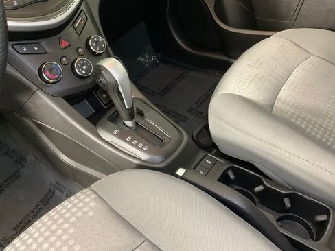 Used 2020 Chevrolet Sonic LT image 18